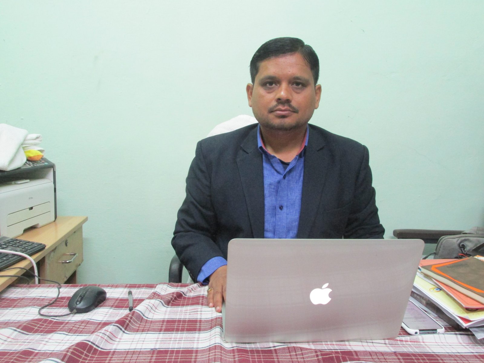 Dr. Ashutosh Dwivedi
